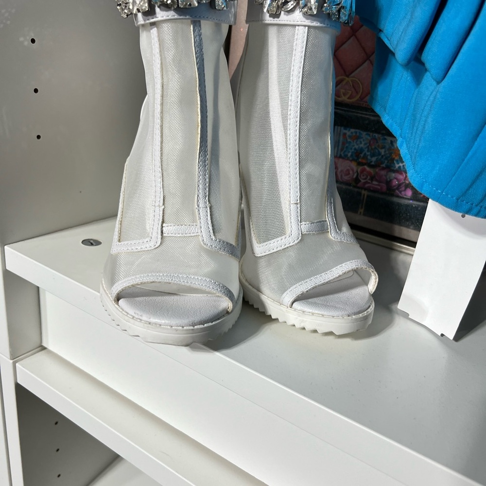🔥🔥 Brand New Karl Lagerfeld White Mesh Heeled Sandals size 6.5 - Picture 7 of 7